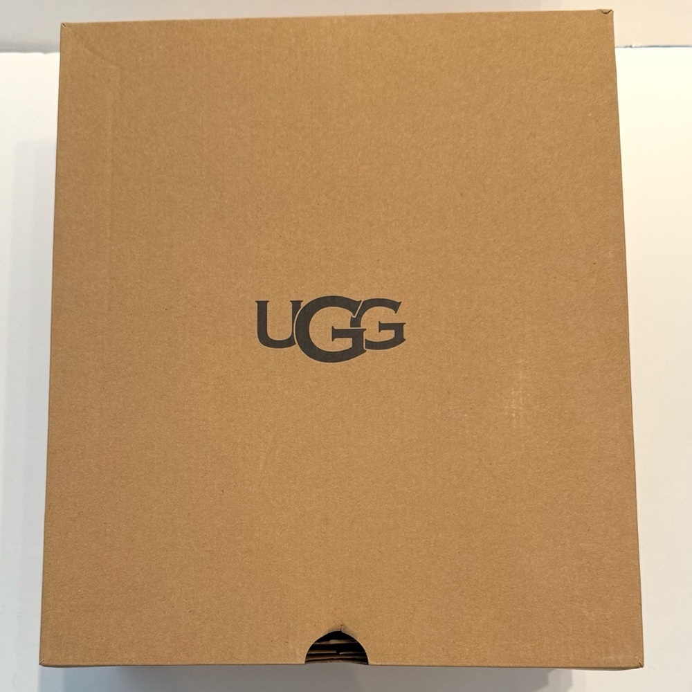 UGG Classic Ultra Mini Chestnut Platform Boot NWT - Picture 14 of 15